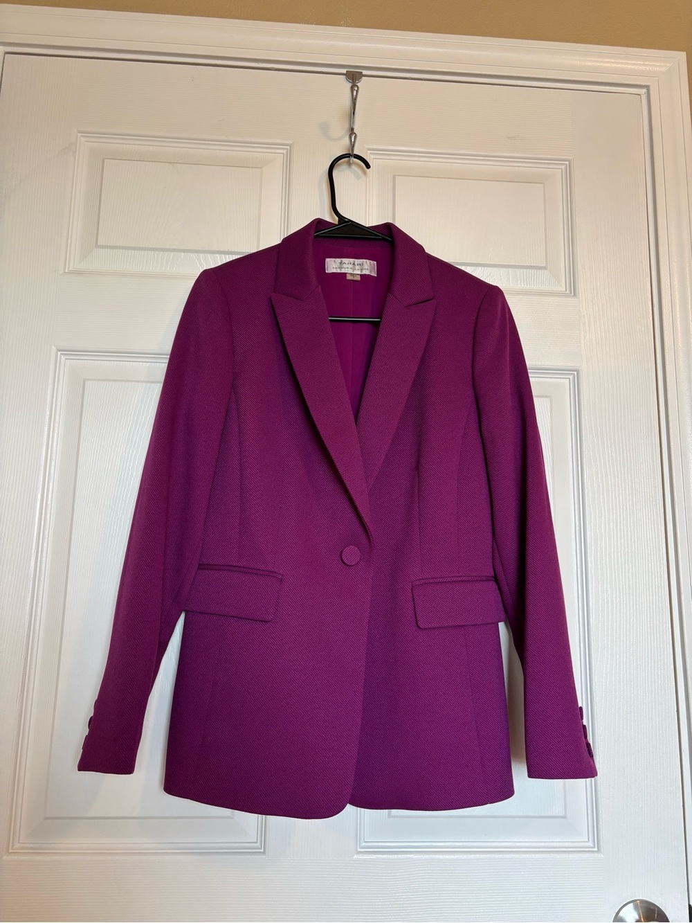 Tahari Arthur S. Levine Magenta One-Button Blazer